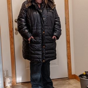 navy and faux fur puffer